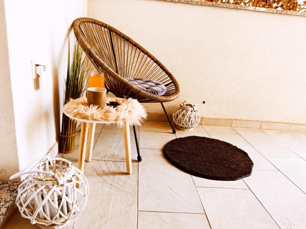 Apartments Alisa โบรดาริตซา ภายนอก รูปภาพ