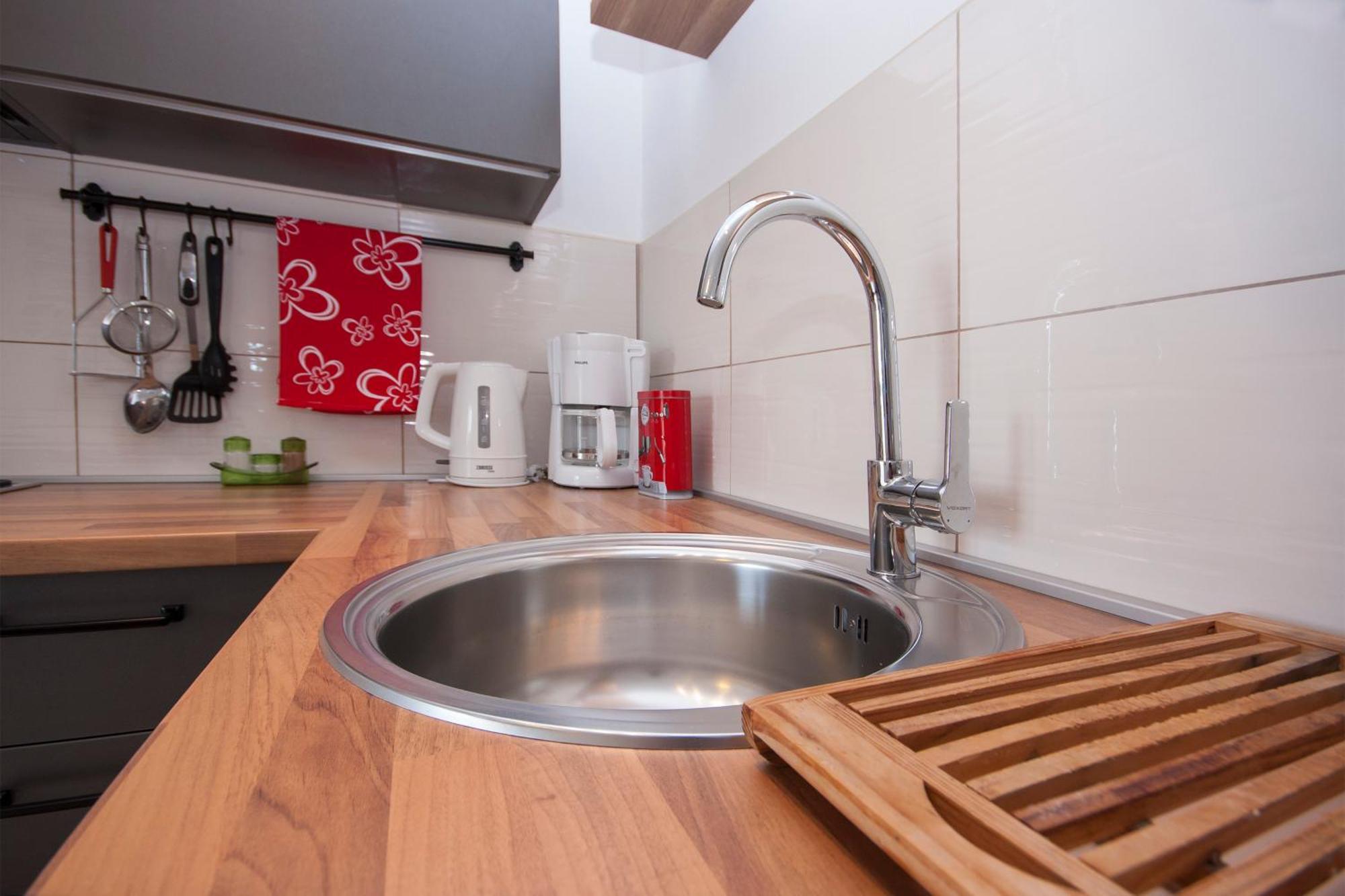 Apartments Alisa โบรดาริตซา ภายนอก รูปภาพ
