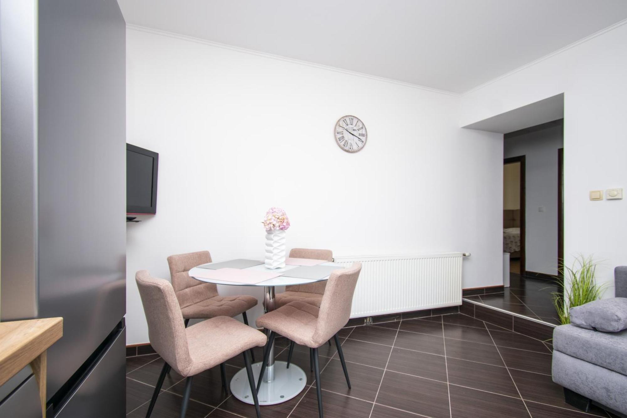 Apartments Alisa โบรดาริตซา ห้อง รูปภาพ