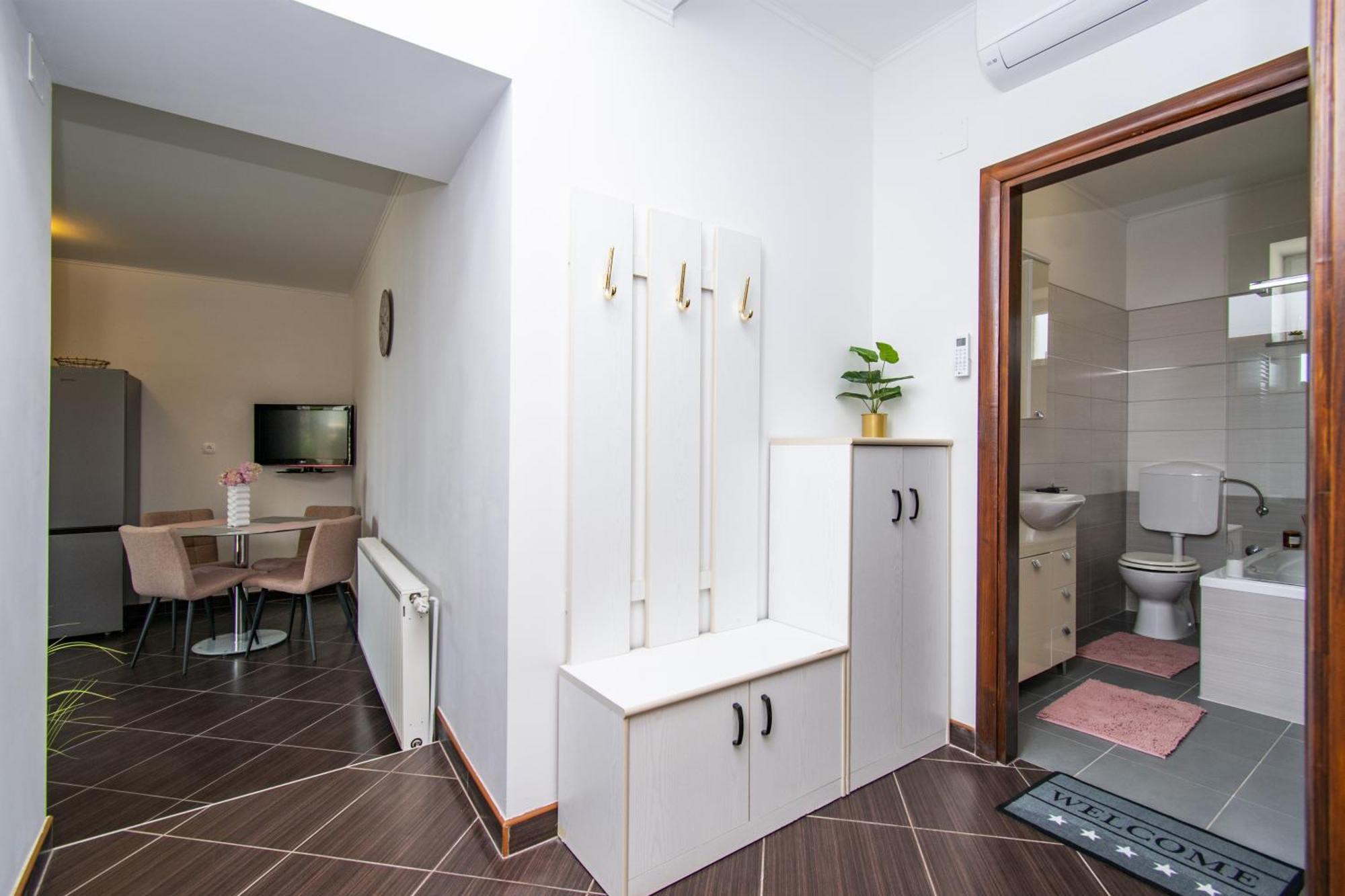 Apartments Alisa โบรดาริตซา ห้อง รูปภาพ