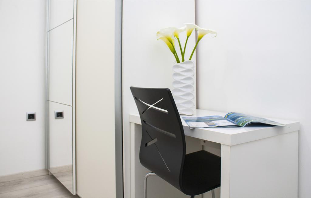 Apartments Alisa โบรดาริตซา ภายนอก รูปภาพ